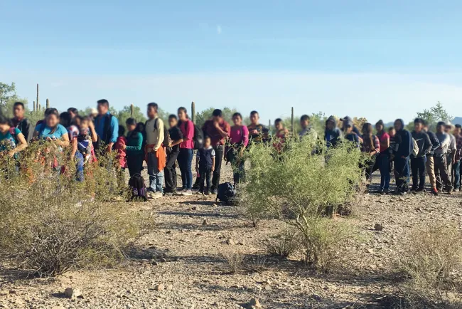 Rebasan migrantes a la BP