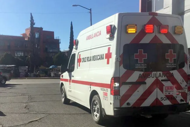 Lesiona tren a adolescente