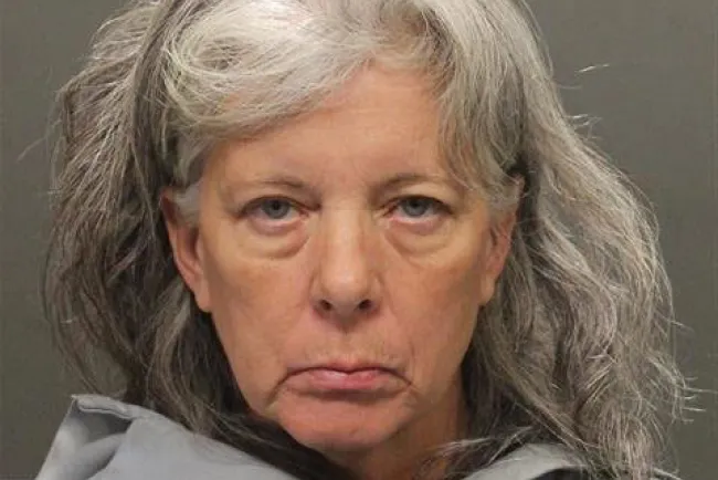 Acusan a abuela de asesinar a nietos