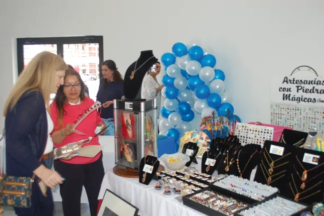 Exponen proyectos de emprendedoras