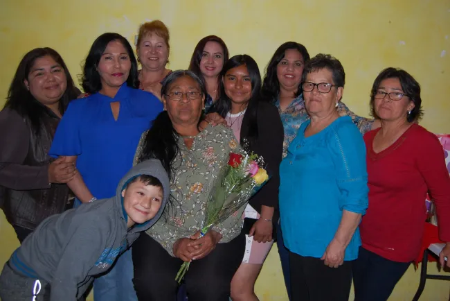 Consienten a Dominga en su cumpleaños