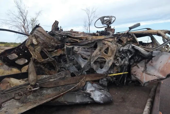 Cinco calcinados en choque