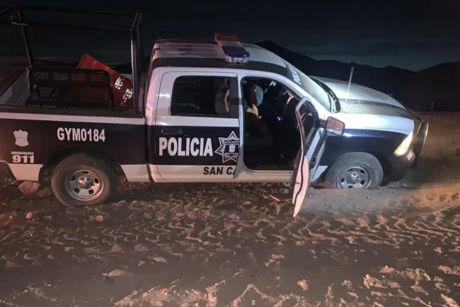 Sicarios acribillan a elementos de la policía de San Carlos; hay un muerto y un herido