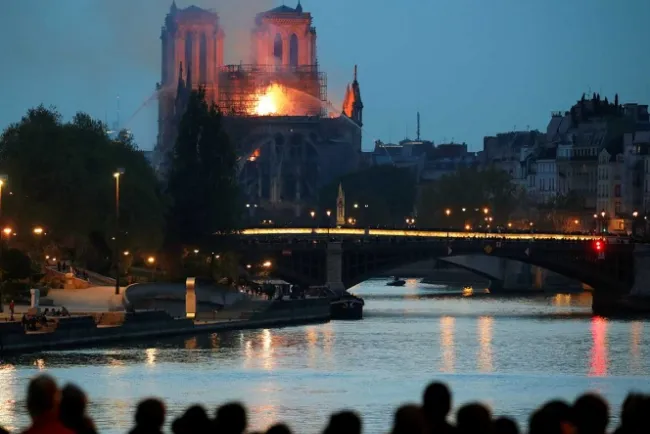 ‘Incendio en Notre Dame, una desgracia para el arte…’: López Obrador