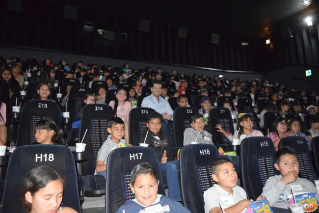 Festeja Alcalde a los niños