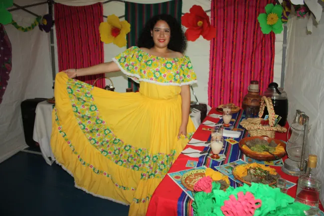 Disfrutan jornada cultural y deportiva