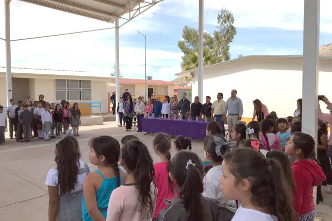 Entregan CMCOP
obra en escuela