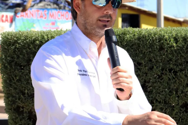 <b>Celebra Alcalde labor docente</b><b></b>