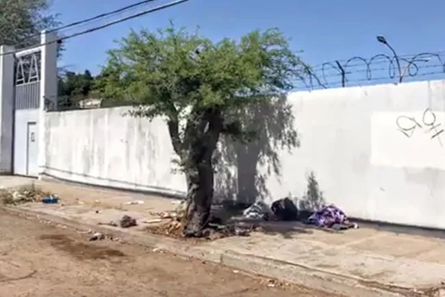 Ejecutan a indigente
a golpes con piedras