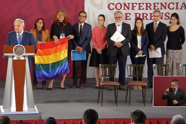 Garantiza López Obrador derechos a diversidad sexual