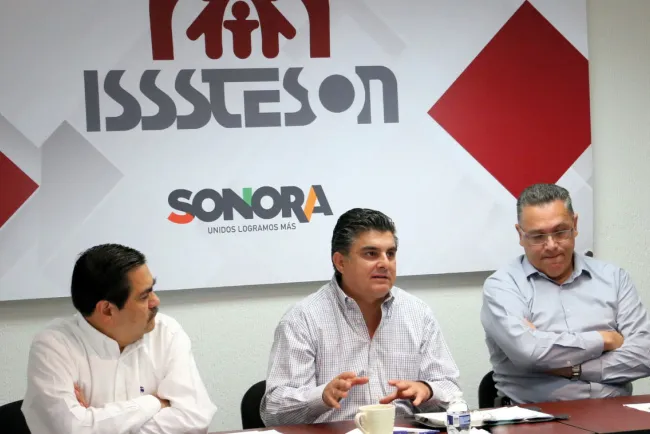 Persisten mesas de negociaciones