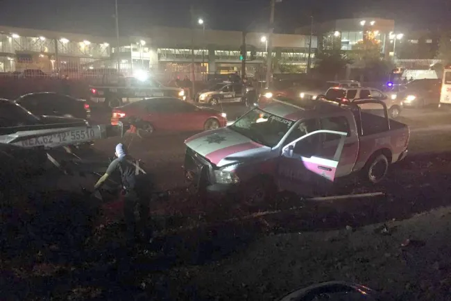 Aparatoso accidente en periférico