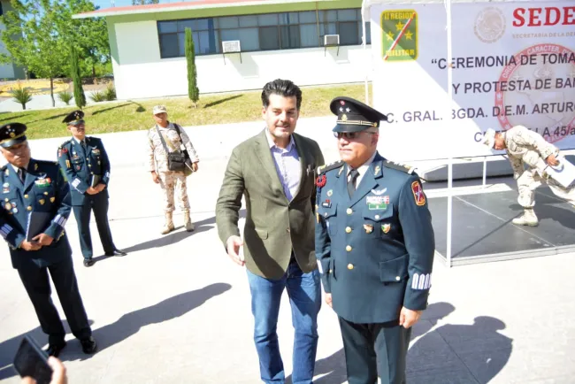 Atestigua Alcalde cambio de mando