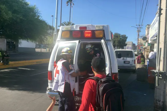 Recibe adolescente
balazo en la espalda