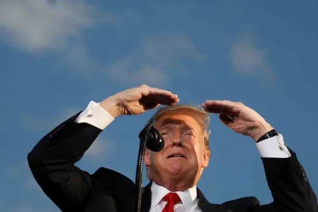 Trump dice estar decepcionado de México; se queja de migrantes