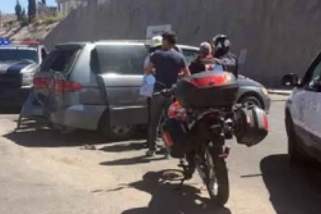 Choca al sufrir ataque
de epilepsia al volante