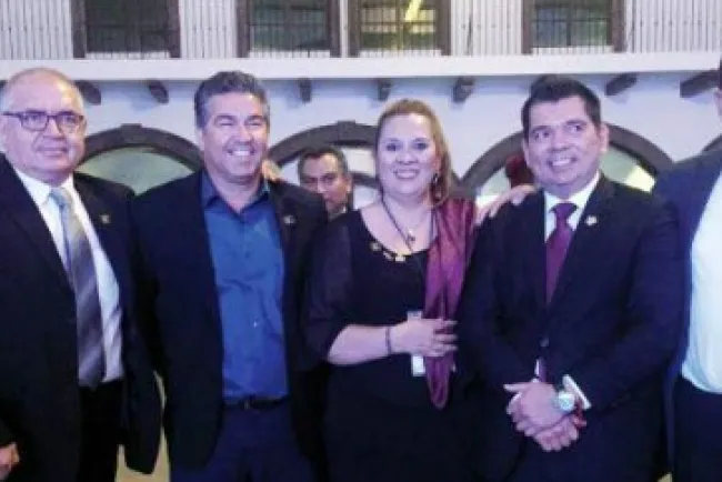 Es Presidenta de Ingenieros Consejera Nacional FEMCIC