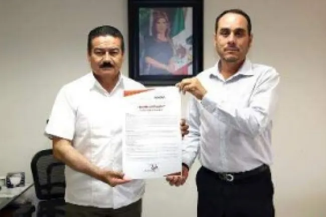 Elegirá la SEC al
Profesionista del Año