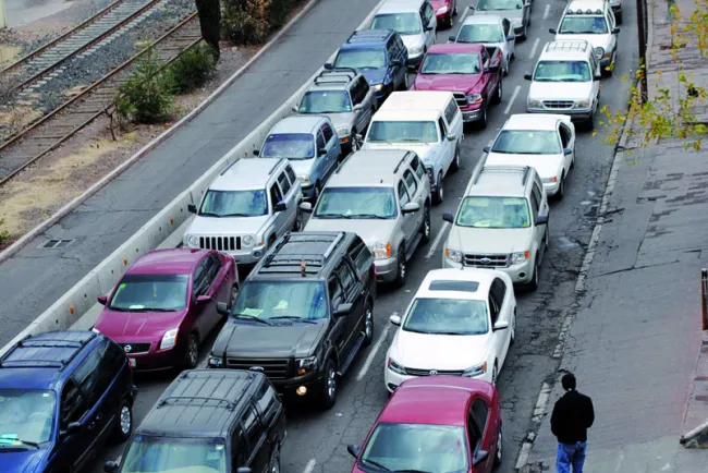 Trastoca a Nogales tráfico vial