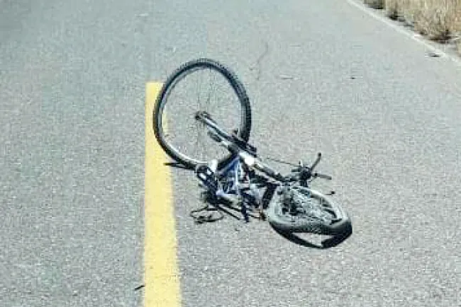 Muere ciclista arrollado en carretera