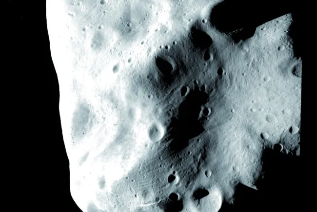 Pasará asteroide cerca de la Tierra