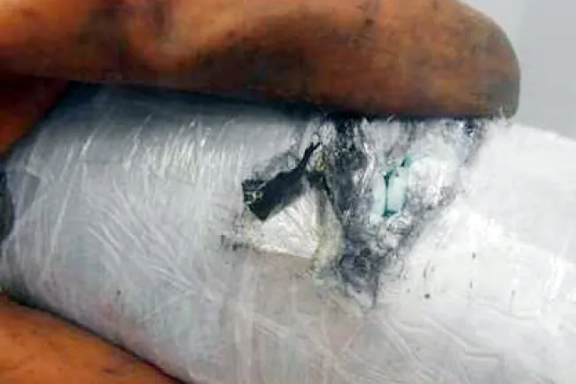 Detienen a dos con
droga en las garitas