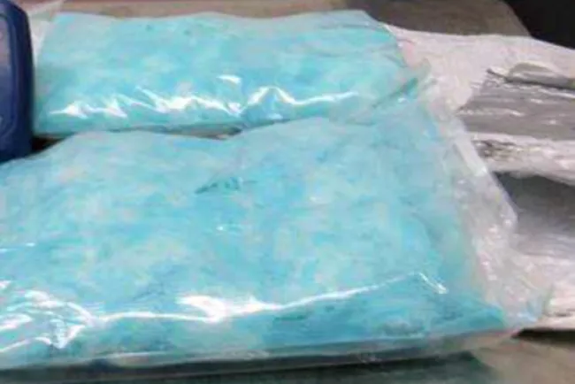 Llevaba niña droga a EEUU