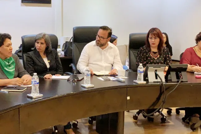 Buscan proteger a las mujeres