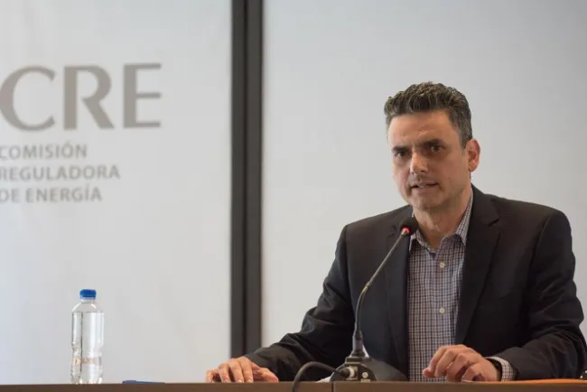 Invitan a renunciar a quienes difieran de la 4T