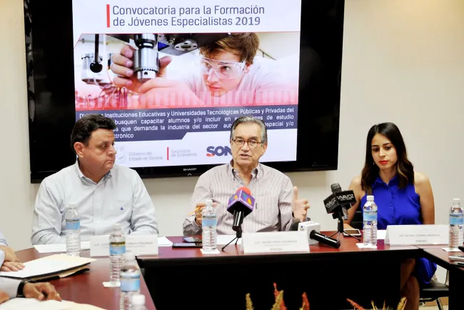 Lanzan convocatoria para jóvenes especialistas