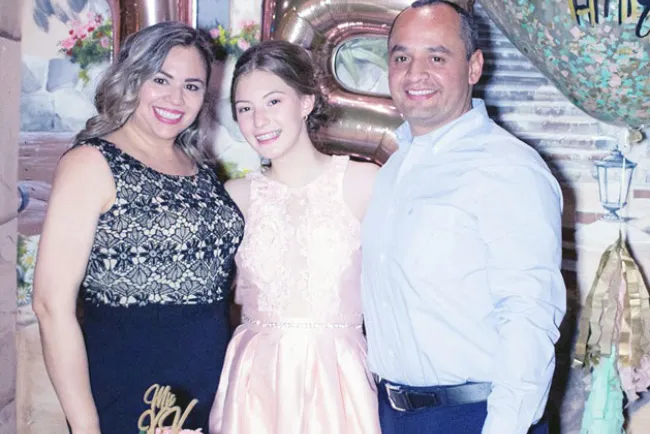 Samantha celebra sus 15 años