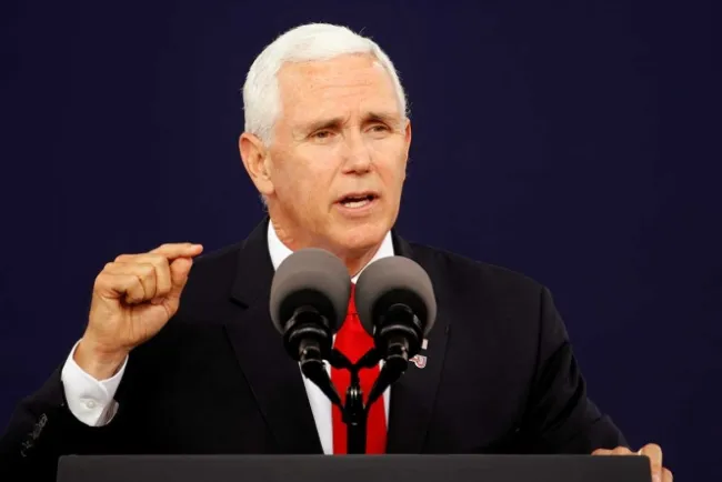 México debe hacer más en materia migratoria: Pence