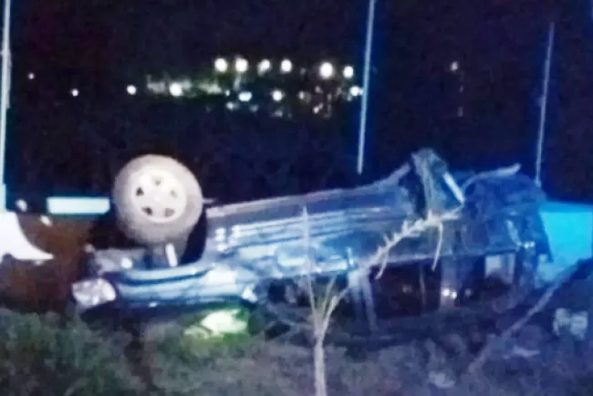 Deja volcadura mujer sin vida en Cajeme