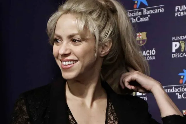 Shakira asiste a corte española para comparecer por evasión fiscal