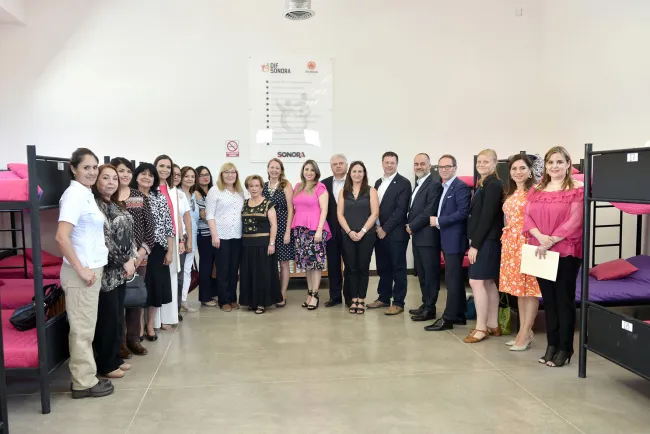 Reconocen albergues a favor de migrantes