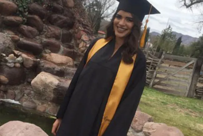 Dariana Ortiz se gradúa