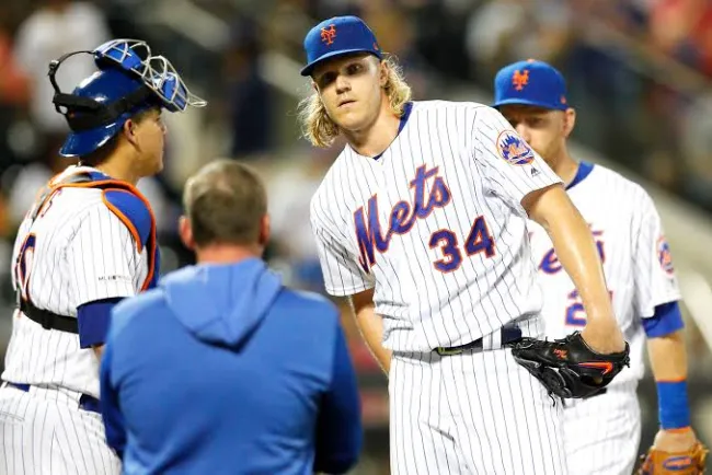 Es inhabilitado Noah
Syndergaard