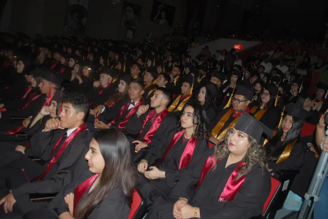 Gradúan 428 alumnos de Cobach I