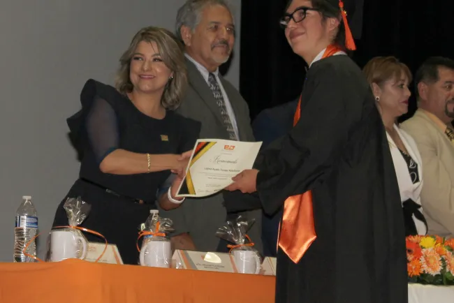 Gradúa la Primera Generación
