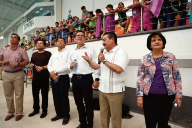 Clausuran proyecto “Brazada por brazada” 