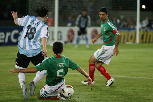 <b style="mso-bidi-font-weight:normal">Todo lo que tienes que
saber sobre la historia del Tri</b>