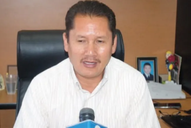 Gradúan decena de jóvenes
especiales de bachillerato