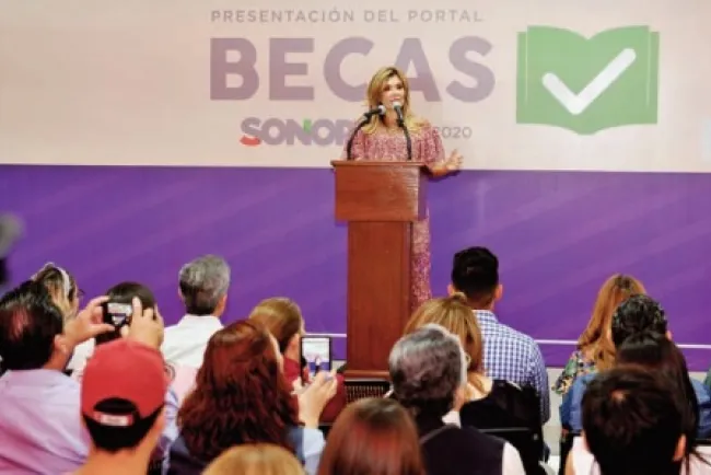 En marcha portal para becas