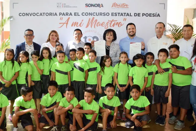 Participan miles en concursos literarios