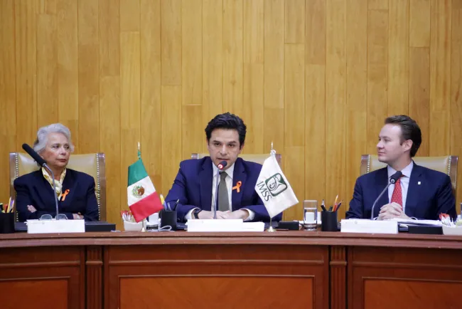 Protesta nuevo Director del IMSS