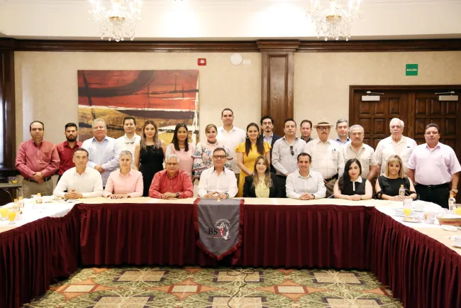 Promueven Derecho a vivir en familia