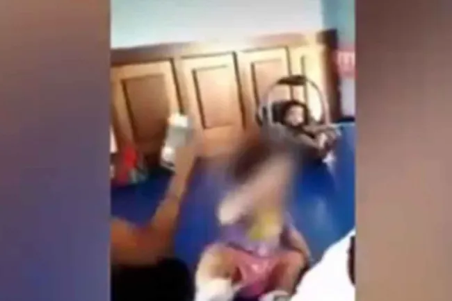Exhiben a agresora de bebé en guardería de NL