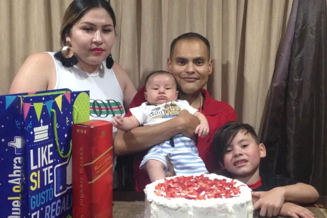 Lo festejan por su cumpleaños