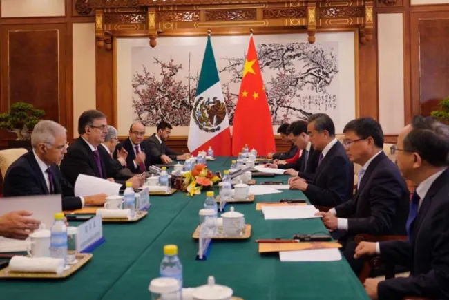 Pactan México y China ruta de 5 años para impulsar el comercio
