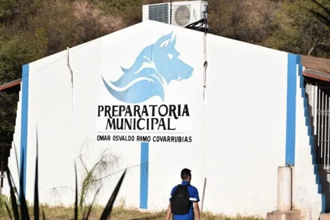 Cierra ciclo Escuela Preparatoria Municipal